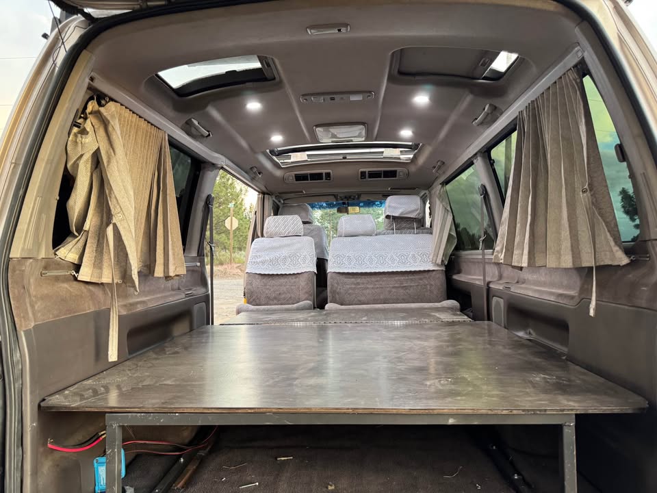HiAce photo 16